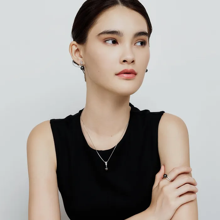 Elegant Tahitian Pearl Necklace WN00706 Pearly Lustre Necklaces