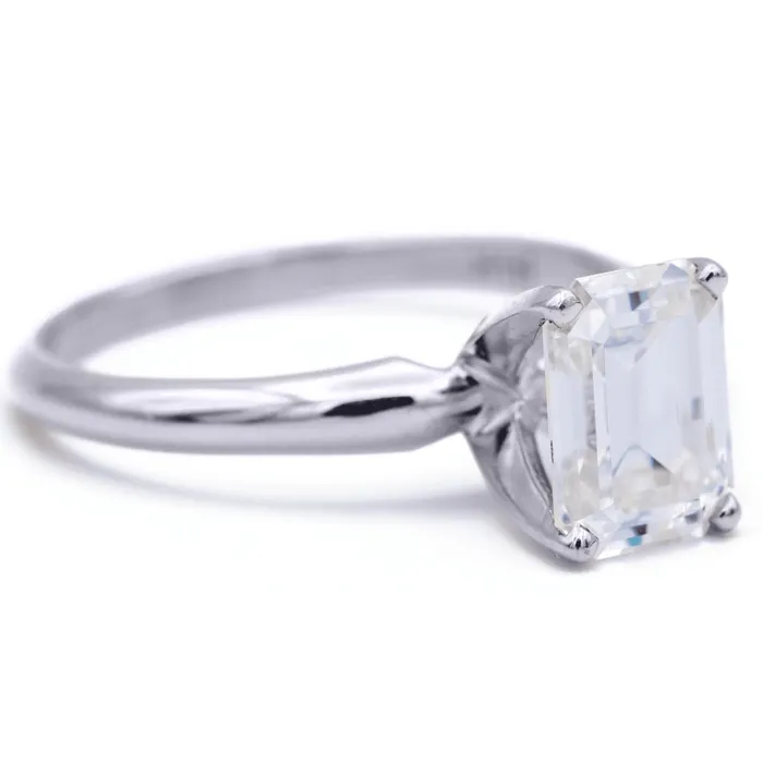 Fire Brilliance Emerald Moissanite 4 Prongs FANCY Solitaire Ring Rings