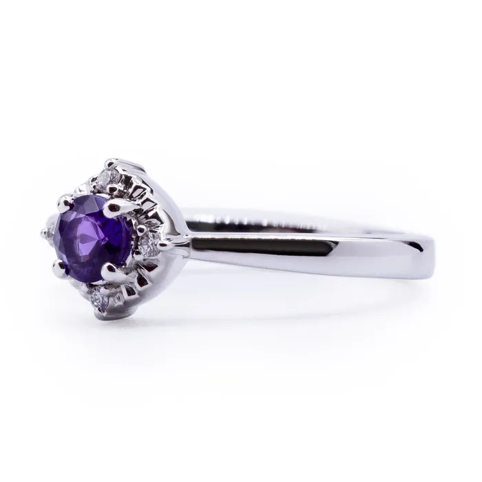 Fire Brilliance Rings Round Amethyst Setting with Vintage Halo Ring