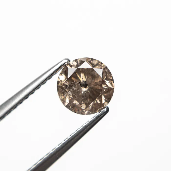 Misfit Diamonds Rings 124ct 654x651x446mm Round Brilliant 2000905