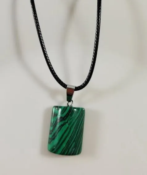 N1472 Green Black Half Barrel Natural Quartz Stone on Leather Cord Necklace with FREE Earrings POLLY Necklaces N1472 Green Black Half Barrel Natural Quartz Stone on Leather Cord Necklace with FREE Earrings POLLY Necklaces