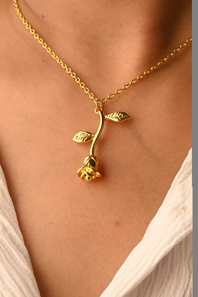 Necklaces Jewelvers 18K GoldFilled Rose Pendant Necklace Necklaces Jewelvers 18K GoldFilled Rose Pendant Necklace