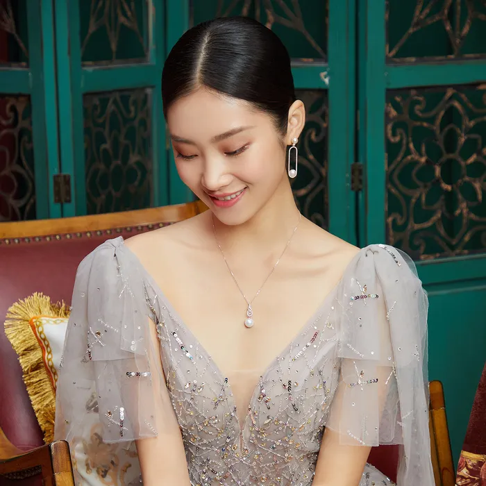 Necklaces Pearly Lustre 18K Solid Gold Edison Pearl Necklace KN00015