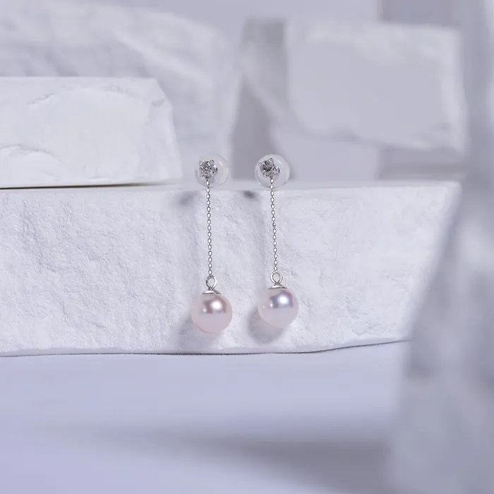 Pearly Lustre Earrings 18K Akoya Hanadama Pearl Earrings KE00086