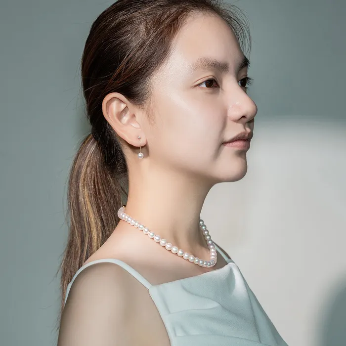 Pearly Lustre Earrings 18K Akoya Hanadama Pearl Earrings KE00086