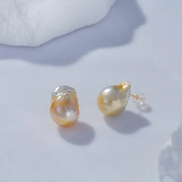 Pearly Lustre Earrings 18K Saltwater Baroque Pearl Earrings KE00141