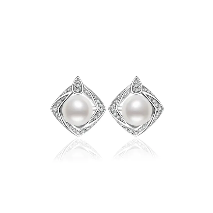 Pearly Lustre Earrings Elegant Freshwater Pearl Earrings WE00087