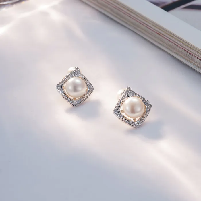 Pearly Lustre Earrings Elegant Freshwater Pearl Earrings WE00087