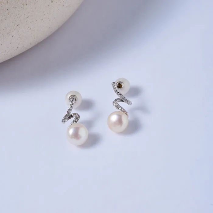 Pearly Lustre Earrings Elegant Freshwater Pearl Set WS00019