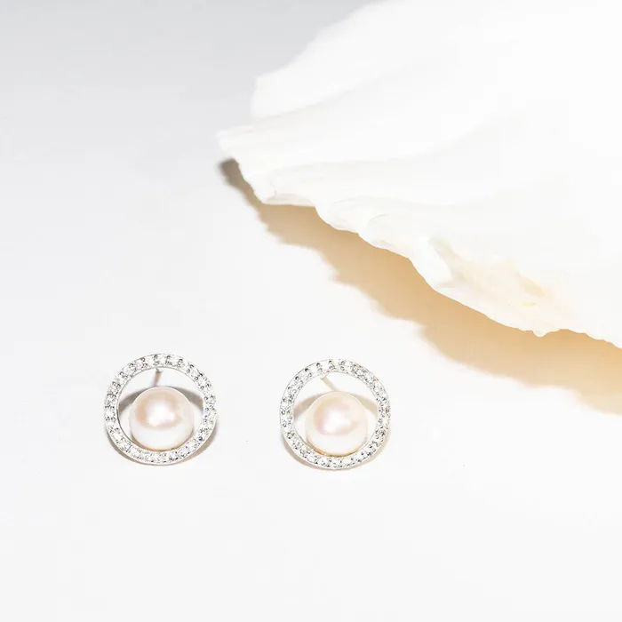 Pearly Lustre Earrings Elegant Freshwater Pearl Set WS00051