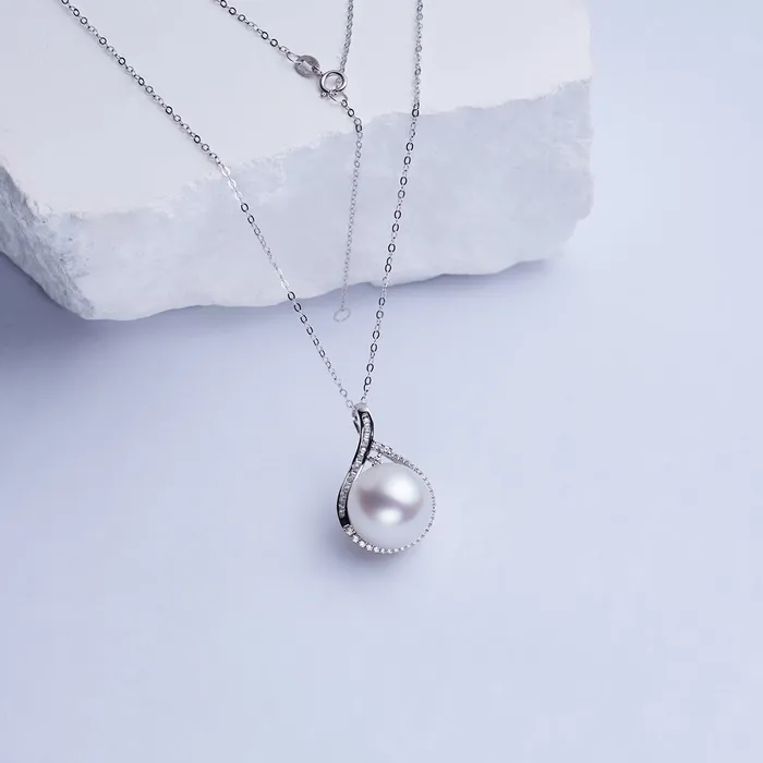 Pearly Lustre Necklaces 18K Solid Gold Australian White South Sea Pearl Necklace KN00038