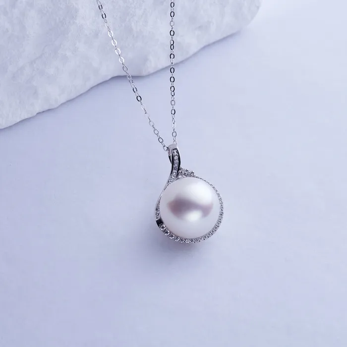 Pearly Lustre Necklaces 18K Solid Gold Australian White South Sea Pearl Necklace KN00038