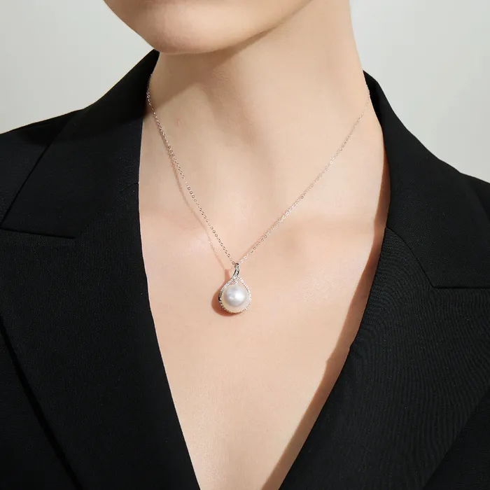 Pearly Lustre Necklaces 18K Solid Gold Australian White South Sea Pearl Necklace KN00038
