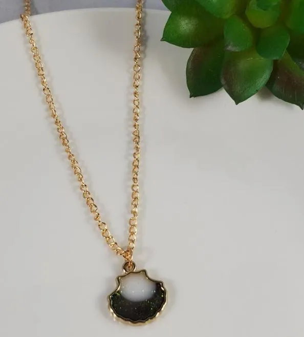 polly N1306 Gold Black Glitter Seashell Necklace with FREE Earrings Necklaces