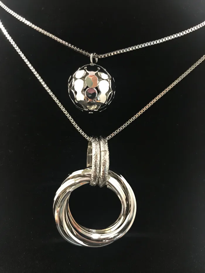 polly Necklaces N1425 Silver Textured Ring Ball Necklace with FREE Earrings