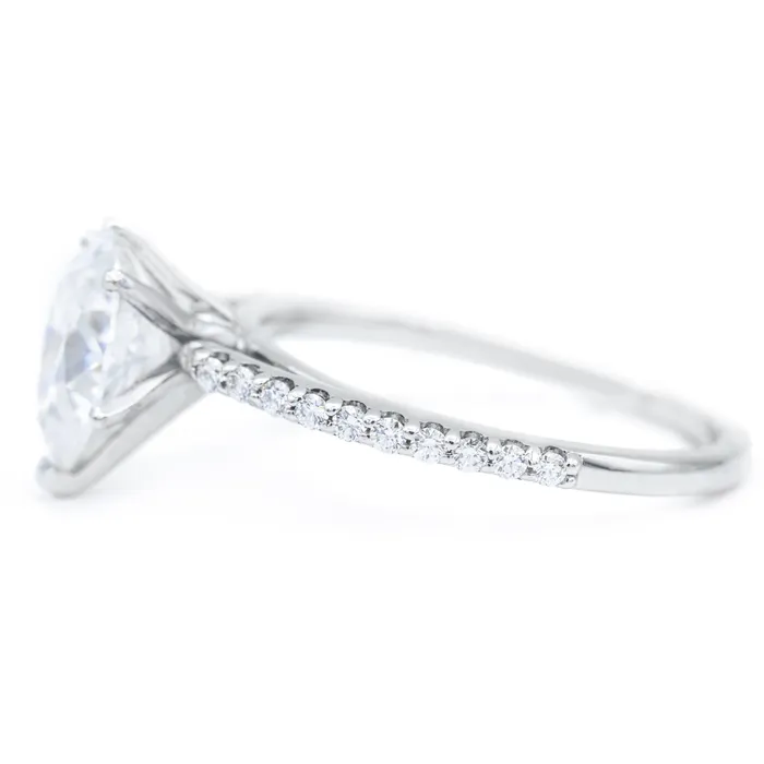 Rings Fire Brilliance Pear Crushed Ice Moissanite 6 Prongs Diamond Accent Ice Cathedral Solitaire Ring