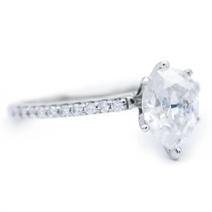 Rings Fire Brilliance Pear Crushed Ice Moissanite 6 Prongs Diamond Accent Ice Cathedral Solitaire Ring