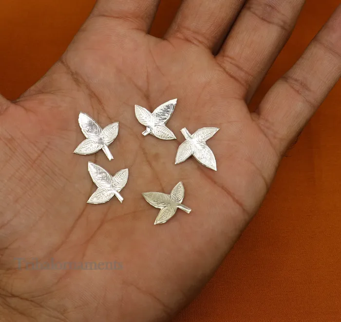 TRIBAL ORNAMENTS 2 cm Lord Shiva bel Patra Solid silver handmade solid belva patra shiva worshipping puja article bel tree leaves for puja su510 Necklaces