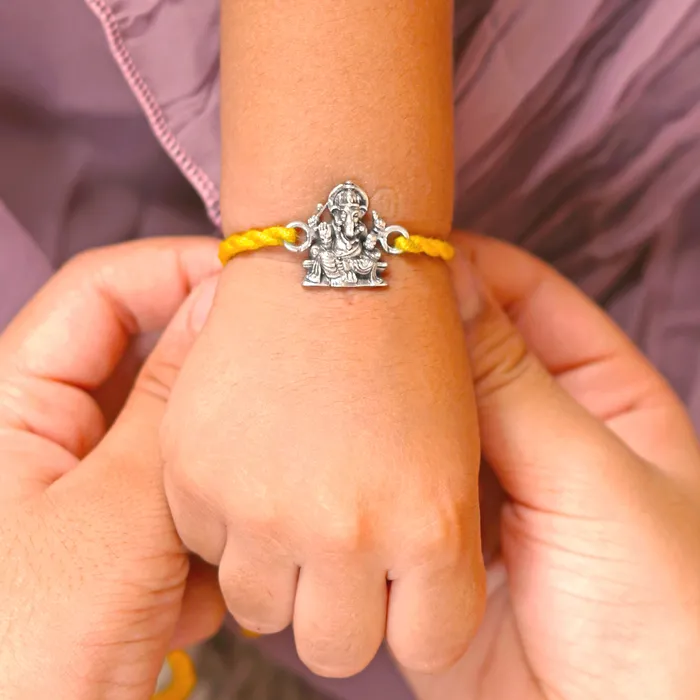 TRIBAL ORNAMENTS Bracelets 925 Sterling silver Lord Ganesha design pendant Rakhi bracelet Rakshabandhan festival rk346 TRIBAL ORNAMENTS Bracelets 925 Sterling silver Lord Ganesha design pendant Rakhi bracelet Rakshabandhan festival rk346