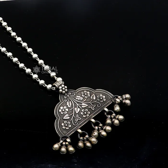 TRIBAL ORNAMENTS Necklaces India traditional cultural style handmade 925 sterling silver chitai work pendant with silver beaded necklace best for all outfit set695