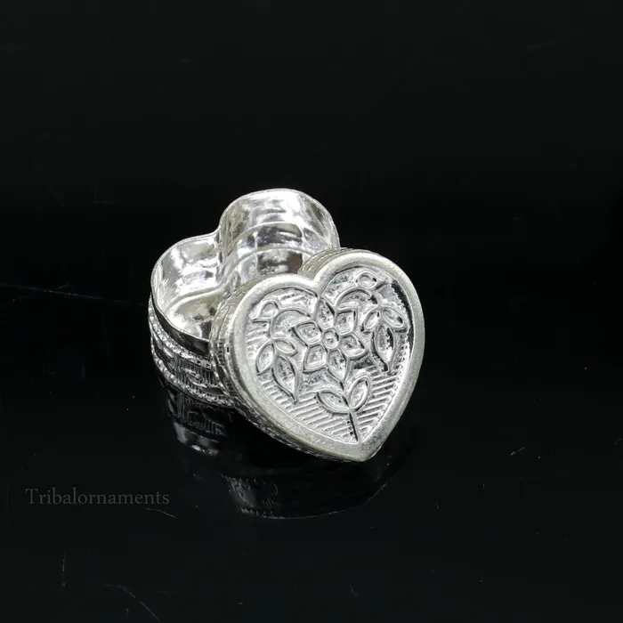 TRIBAL ORNAMENTS Rings 925 sterling silver trinket box kajal boxcasket box bridal heart shape box collection container box eyeliner box gifting art stb172