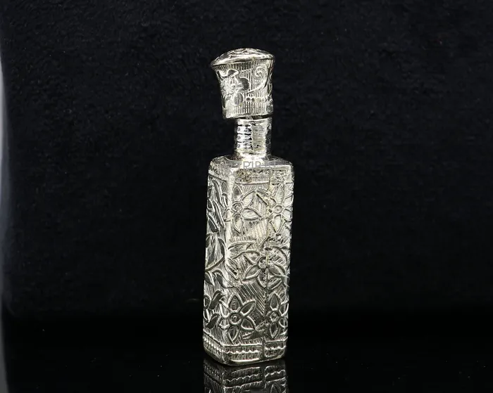 TRIBAL ORNAMENTS Rings Vintage floral design royal bridal queen 925 sterling silver trinket box container box sindurkumkum box Vermilion brides art stb764 TRIBAL ORNAMENTS Rings Vintage floral design royal bridal queen 925 sterling silver trinket box container box sindurkumkum box Vermilion brides art stb764