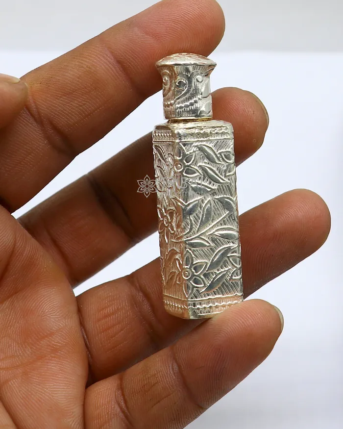 TRIBAL ORNAMENTS Rings Vintage floral design royal bridal queen 925 sterling silver trinket box container box sindurkumkum box Vermilion brides art stb764 TRIBAL ORNAMENTS Rings Vintage floral design royal bridal queen 925 sterling silver trinket box container box sindurkumkum box Vermilion brides art stb764