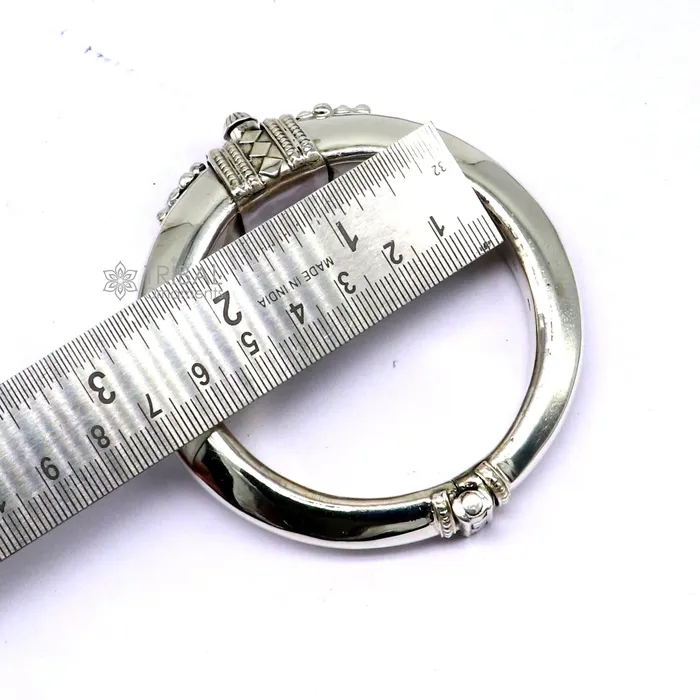 Unique vintage design 925 sterling silver vintage plain design handmade bangle bracelet kada cuff bracelet ethnic Banjara jewelry nsk732 TRIBAL ORNAMENTS Bracelets Unique vintage design 925 sterling silver vintage plain design handmade bangle bracelet kada cuff bracelet ethnic Banjara jewelry nsk732 TRIBAL ORNAMENTS Bracelets